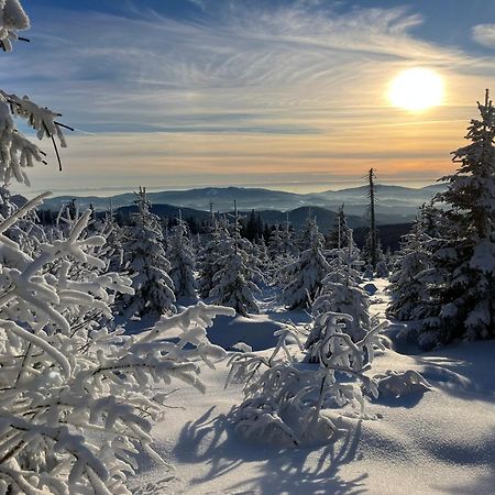 Chata Rozhlas Zelezna Ruda Bagian luar foto